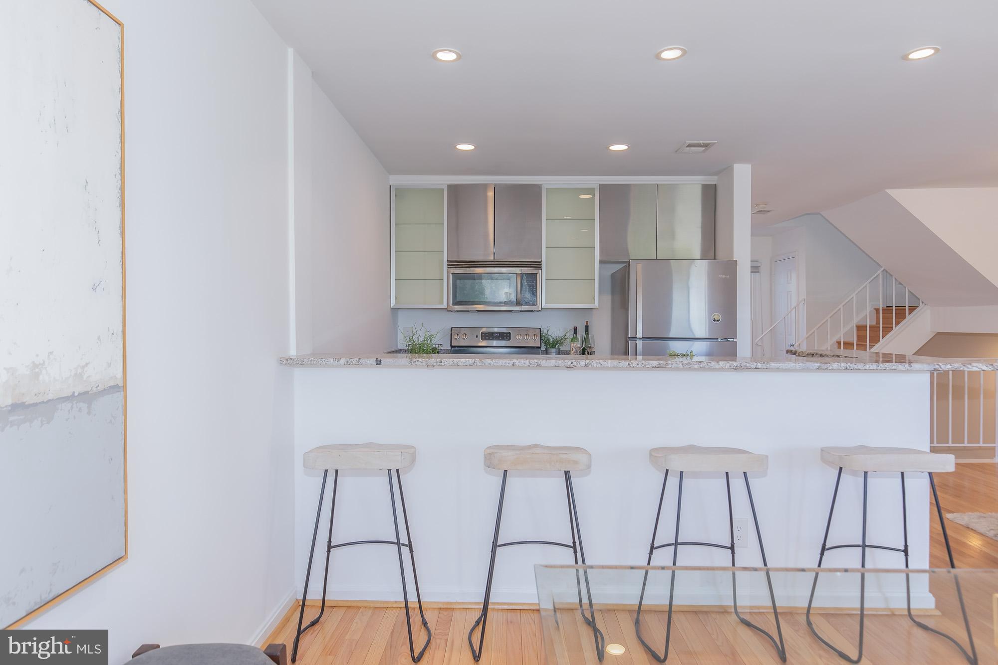 ROSSLYN - Residential