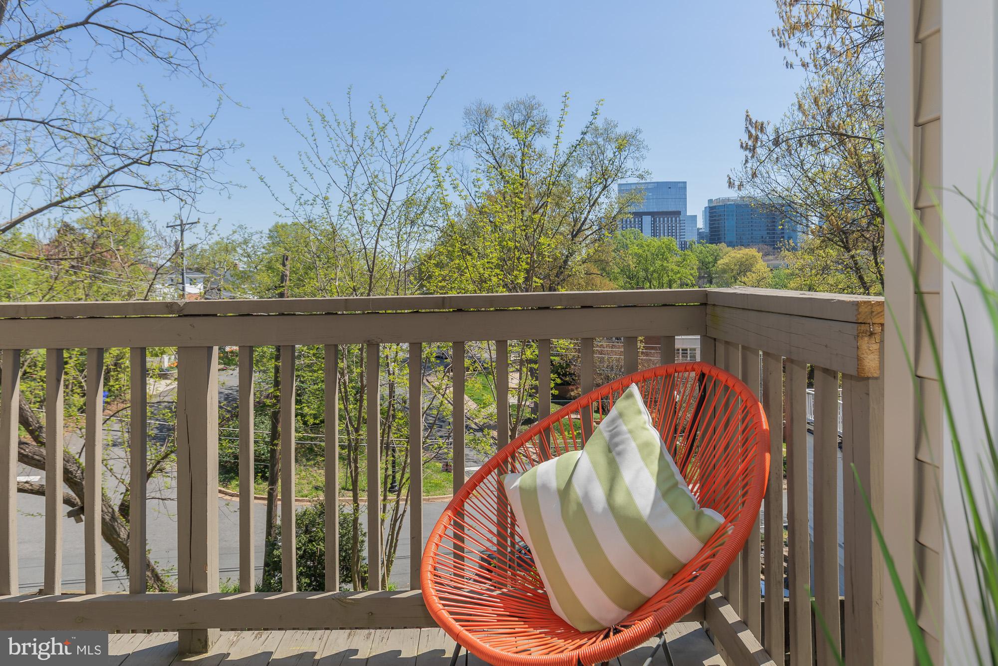 ROSSLYN - Residential