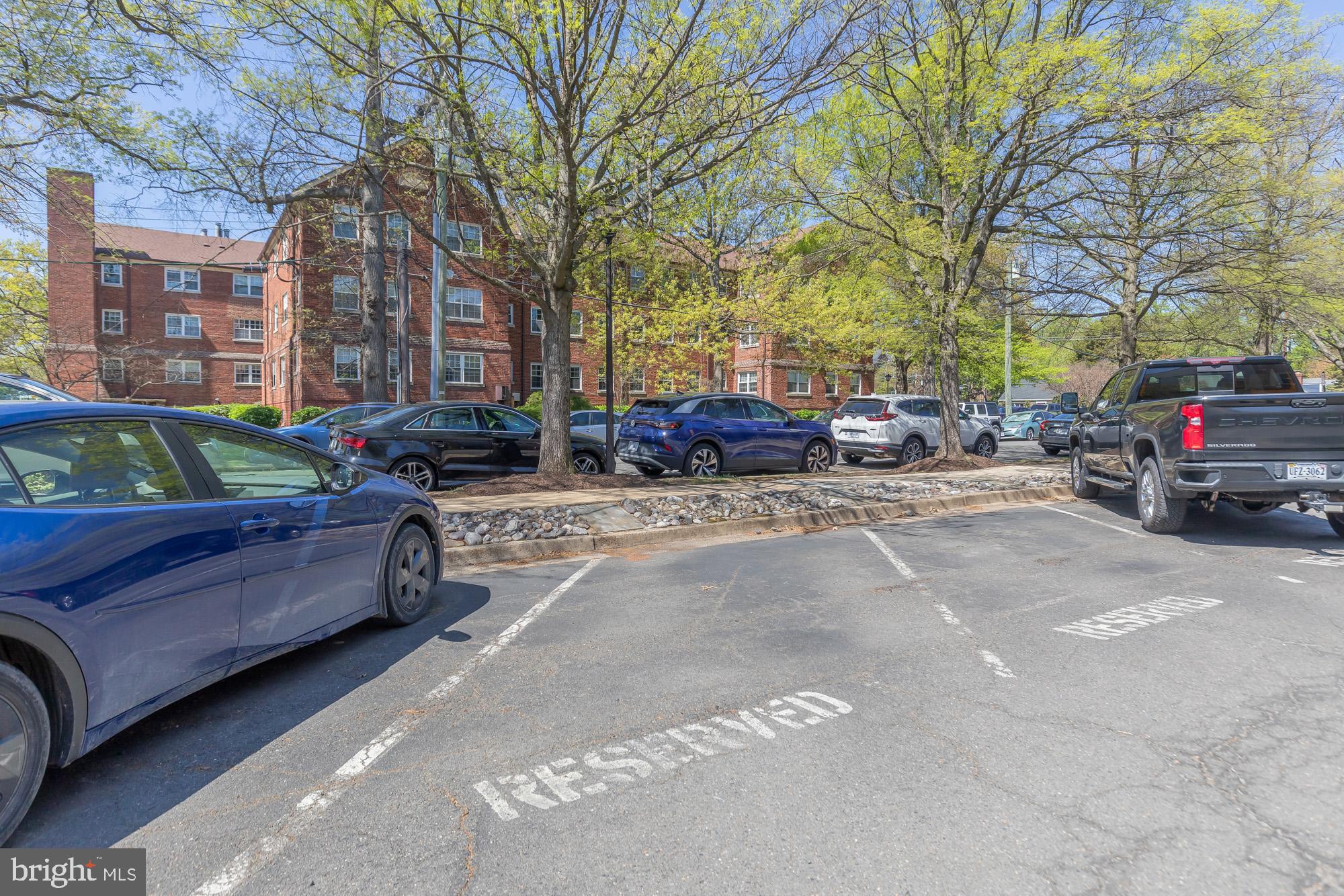 ROSSLYN - Residential