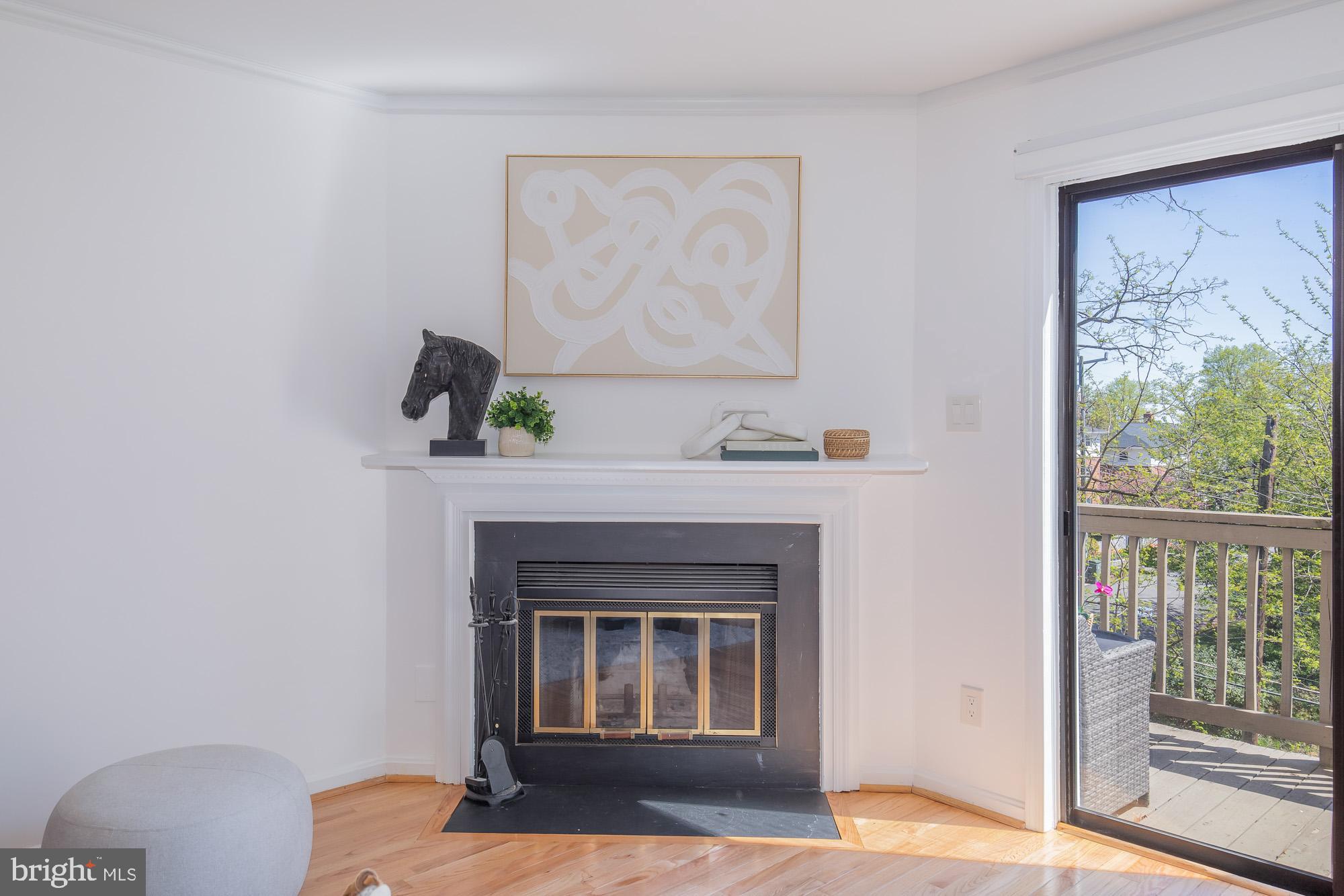 ROSSLYN - Residential