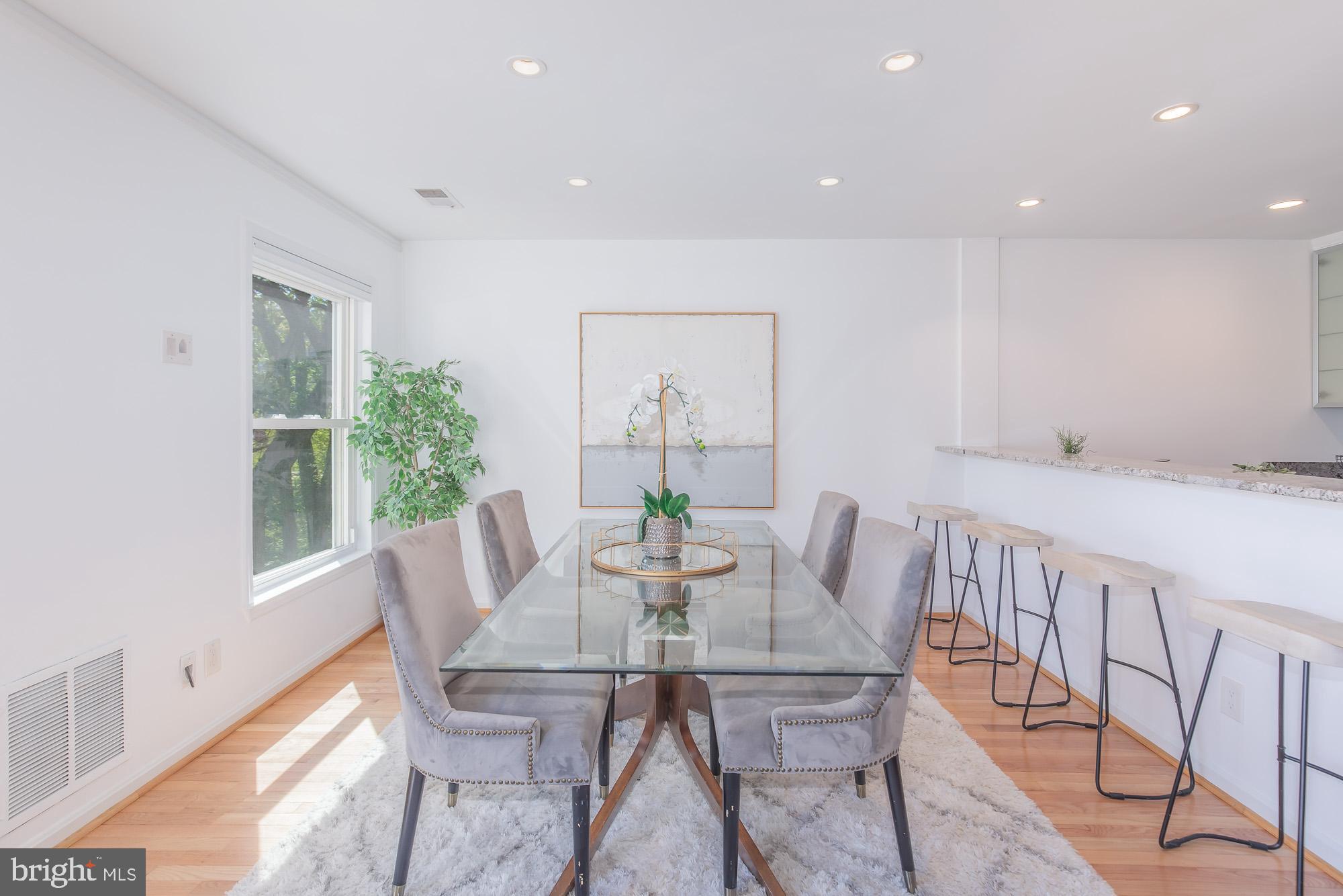 ROSSLYN - Residential