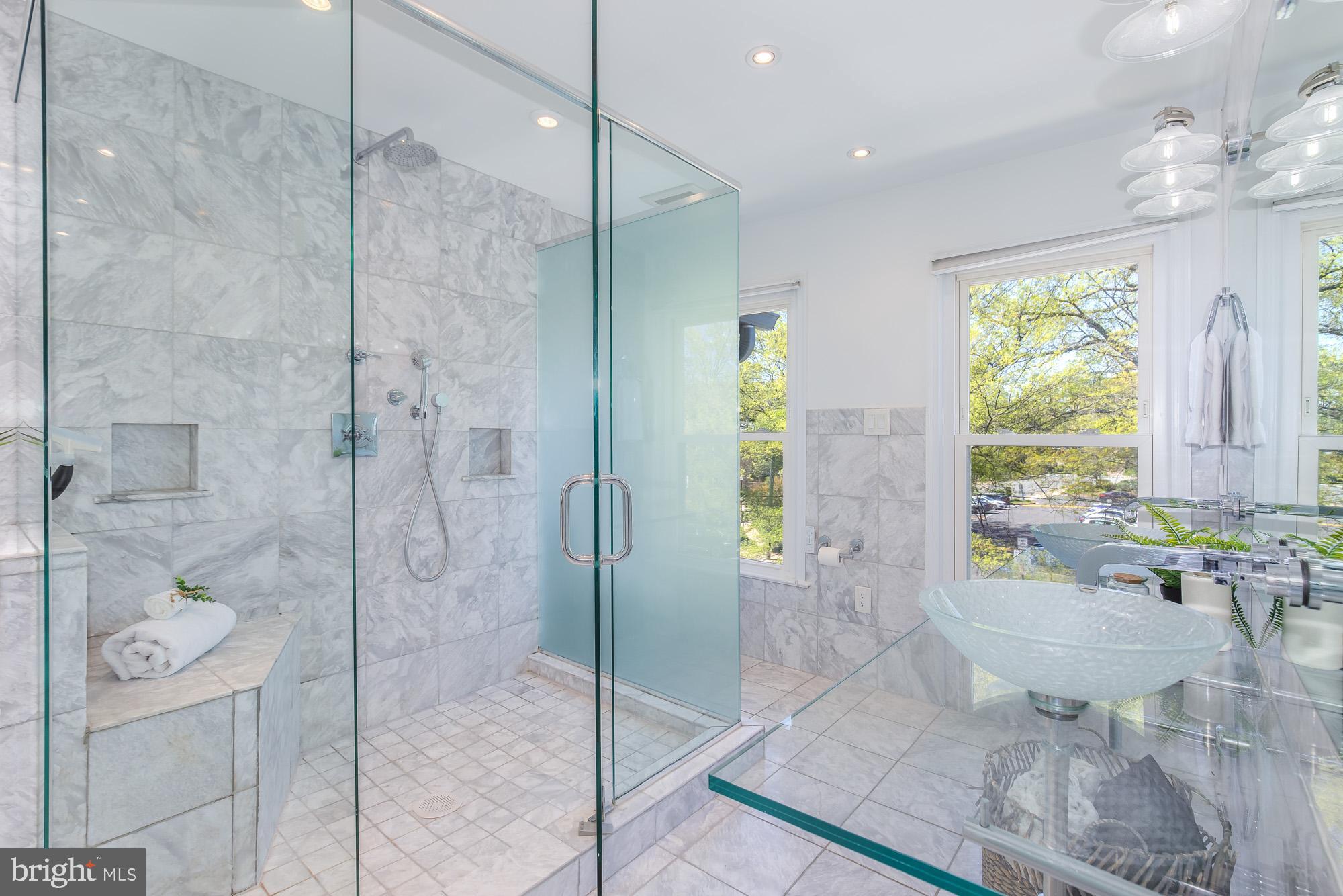 ROSSLYN - Residential