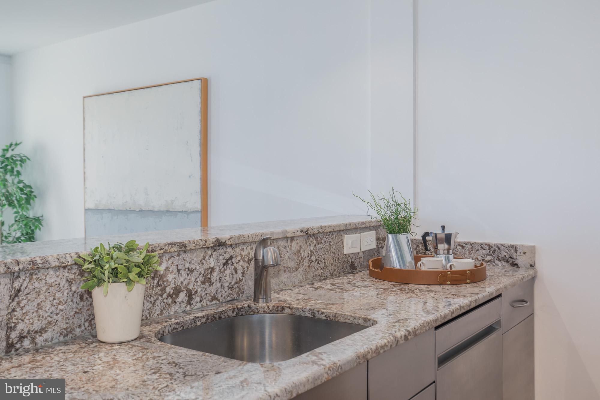 ROSSLYN - Residential