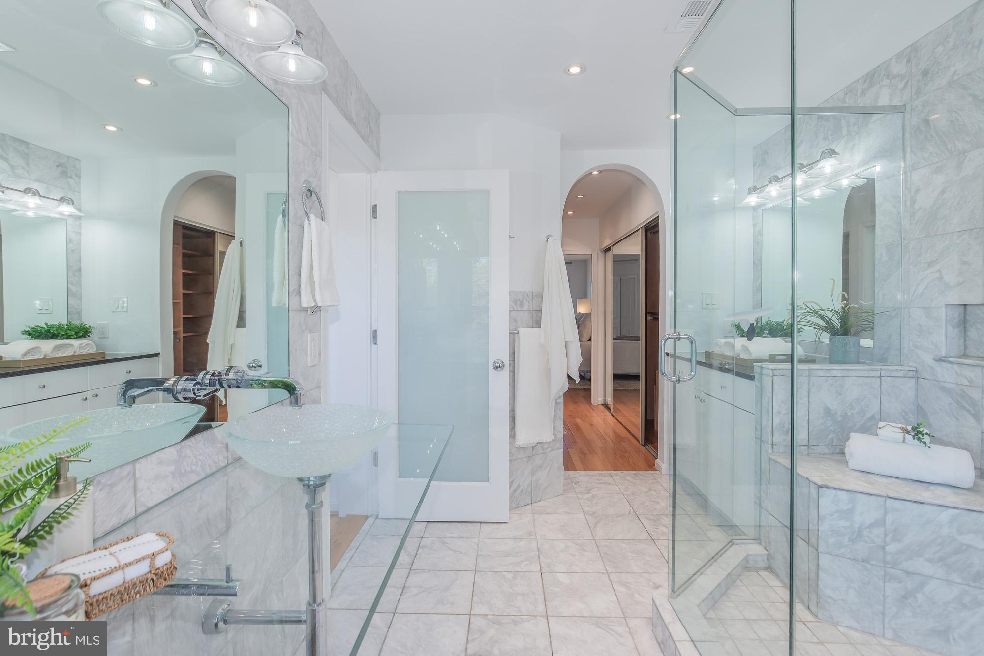 ROSSLYN - Residential