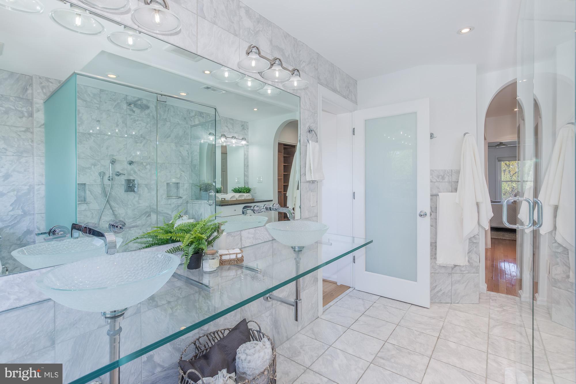 ROSSLYN - Residential