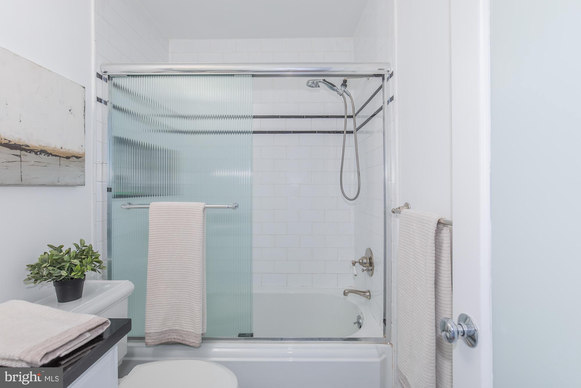 ROSSLYN - Residential