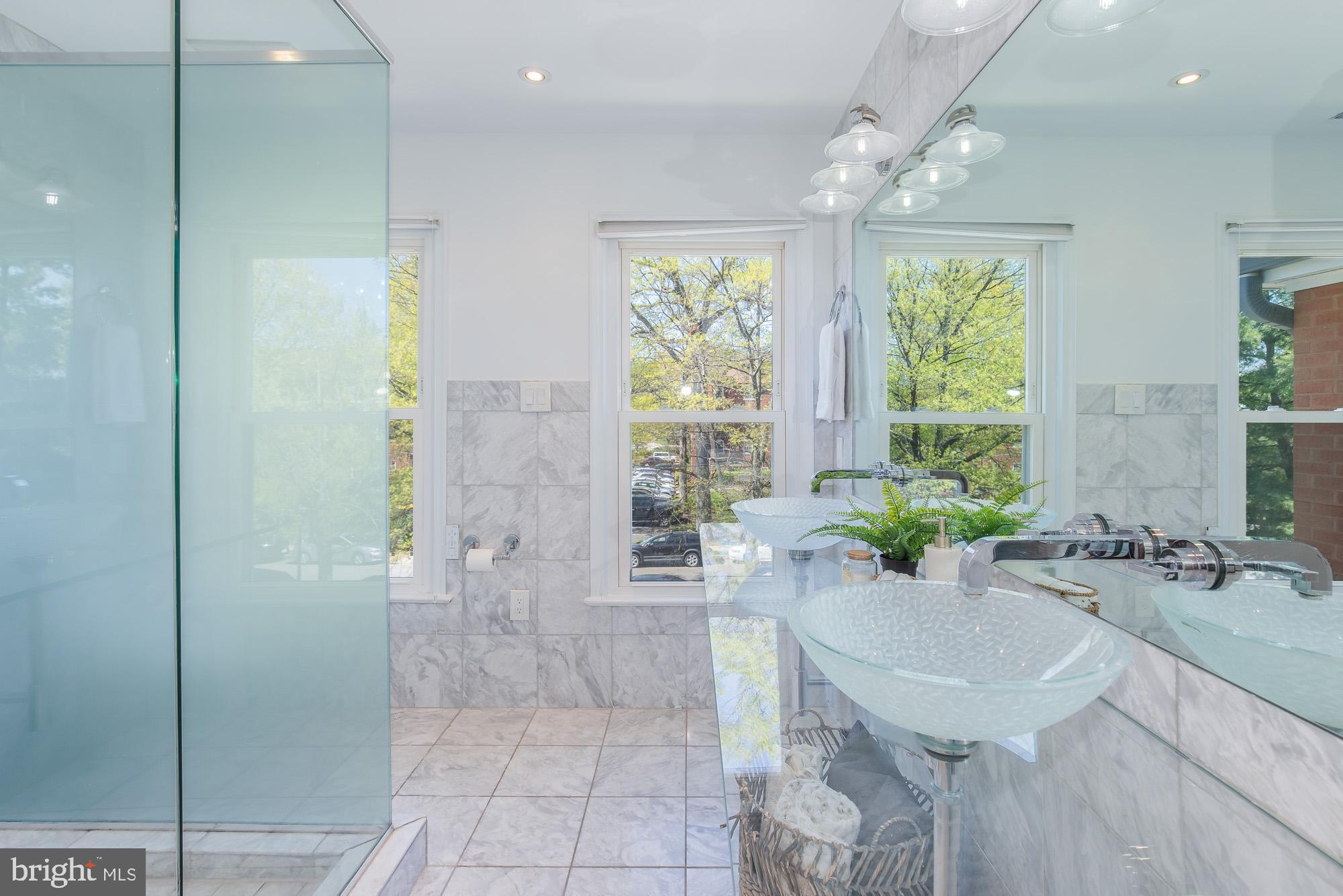 ROSSLYN - Residential