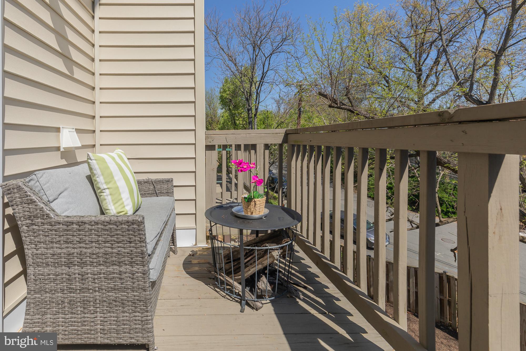 ROSSLYN - Residential