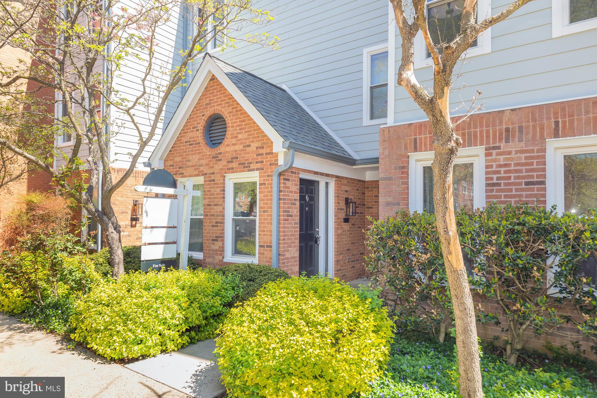 2103 N ROLFE STREET B