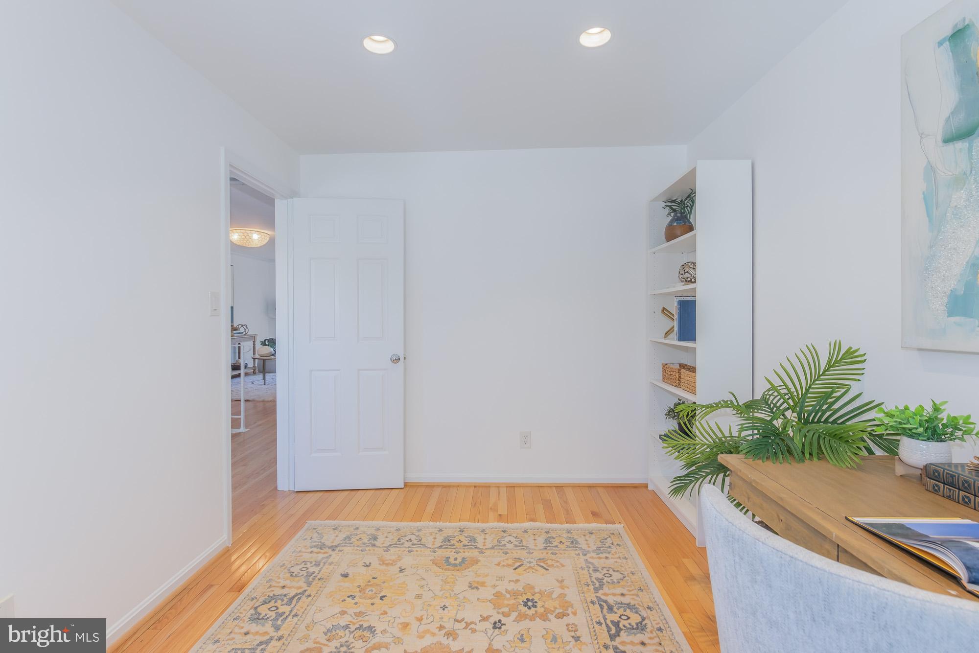 ROSSLYN - Residential