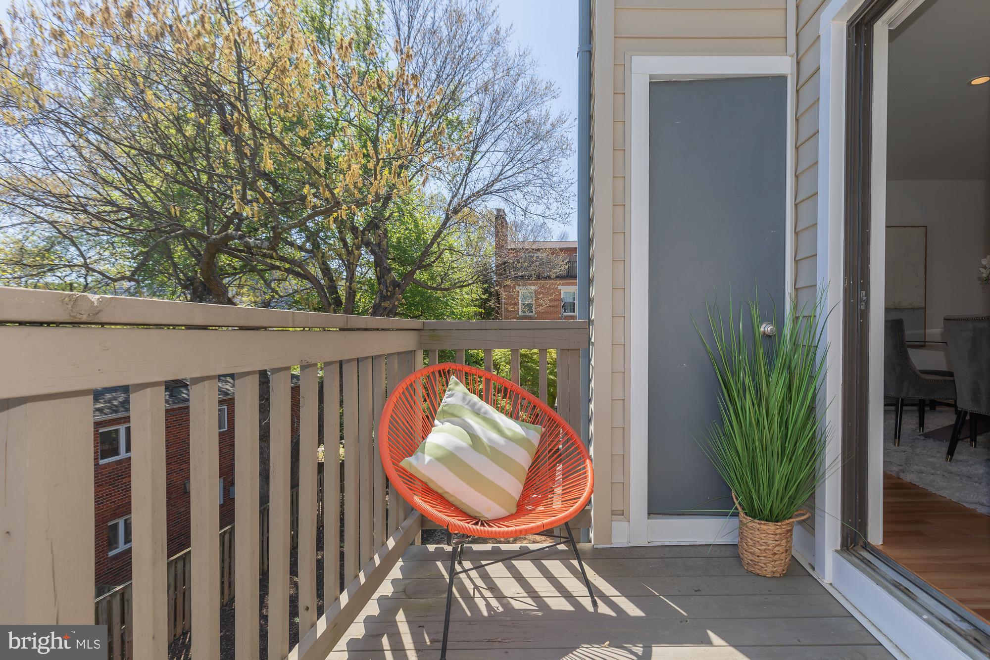 ROSSLYN - Residential