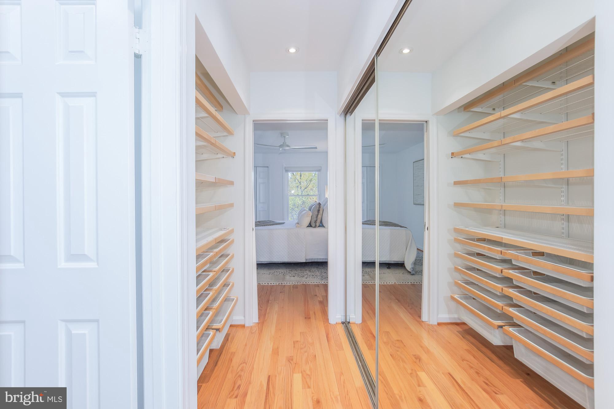 ROSSLYN - Residential