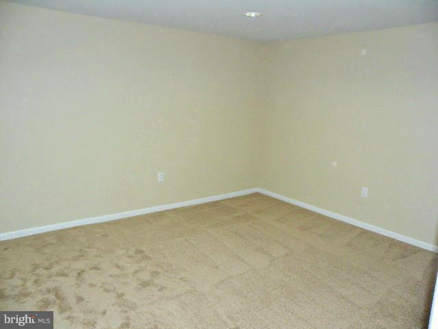 NOTTINGHAM VILLAGE - Residential