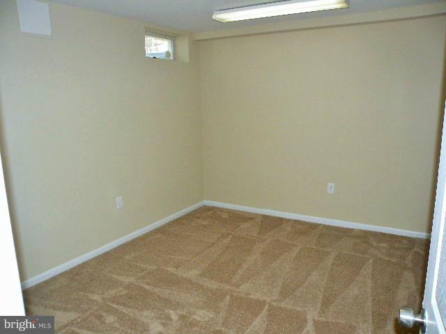 NOTTINGHAM VILLAGE - Residential