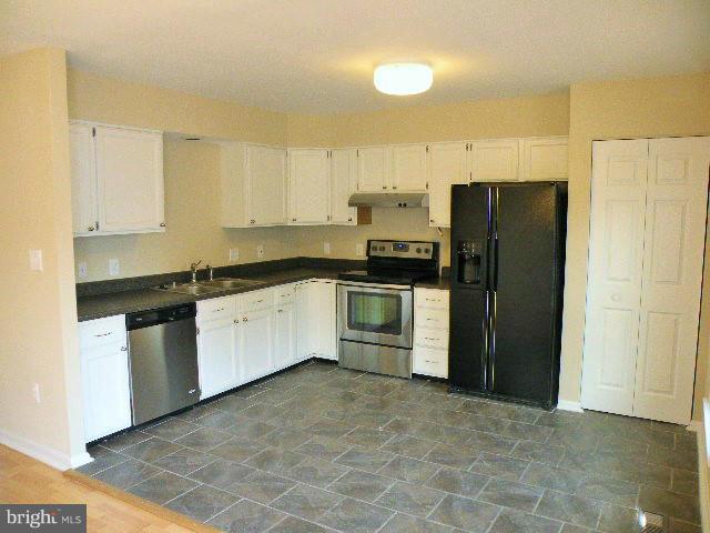 NOTTINGHAM VILLAGE - Residential