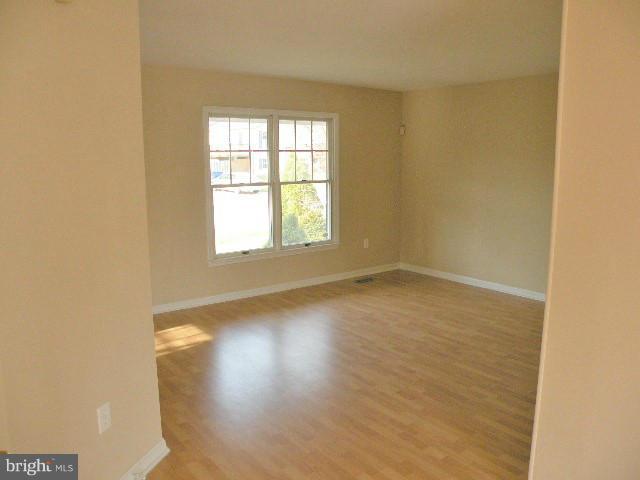 NOTTINGHAM VILLAGE - Residential