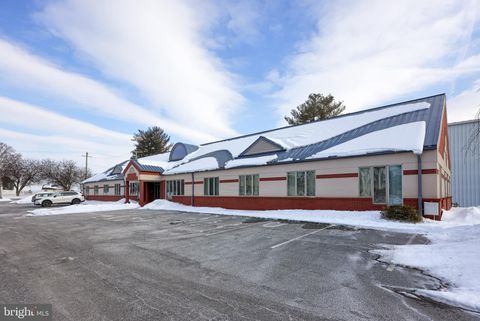 Photo of 352 E Main Street #SUITE 200, LEOLA, PA 17540 (MLS # PALA2083462)