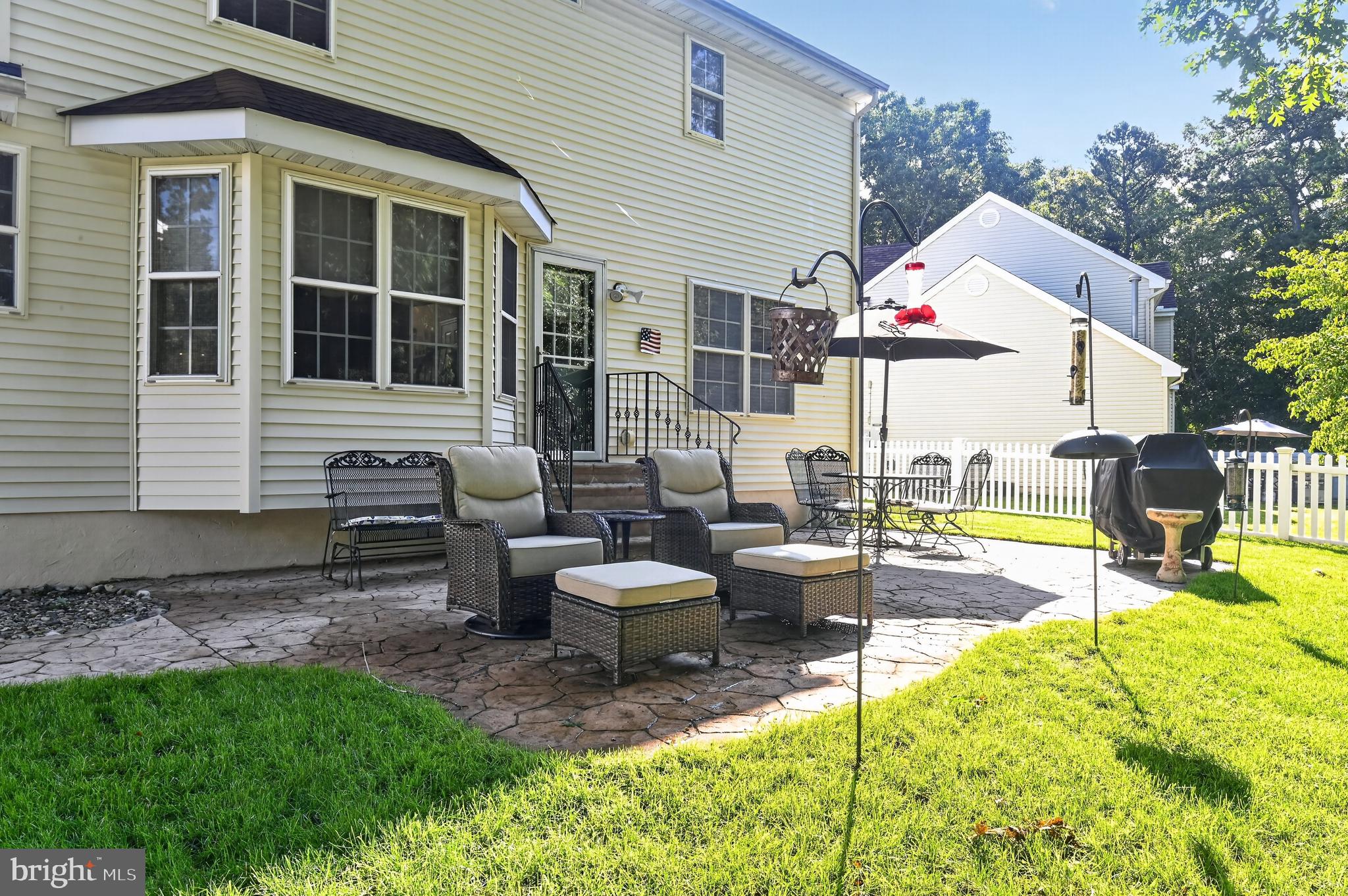 105 HOLLOW OAK LANE