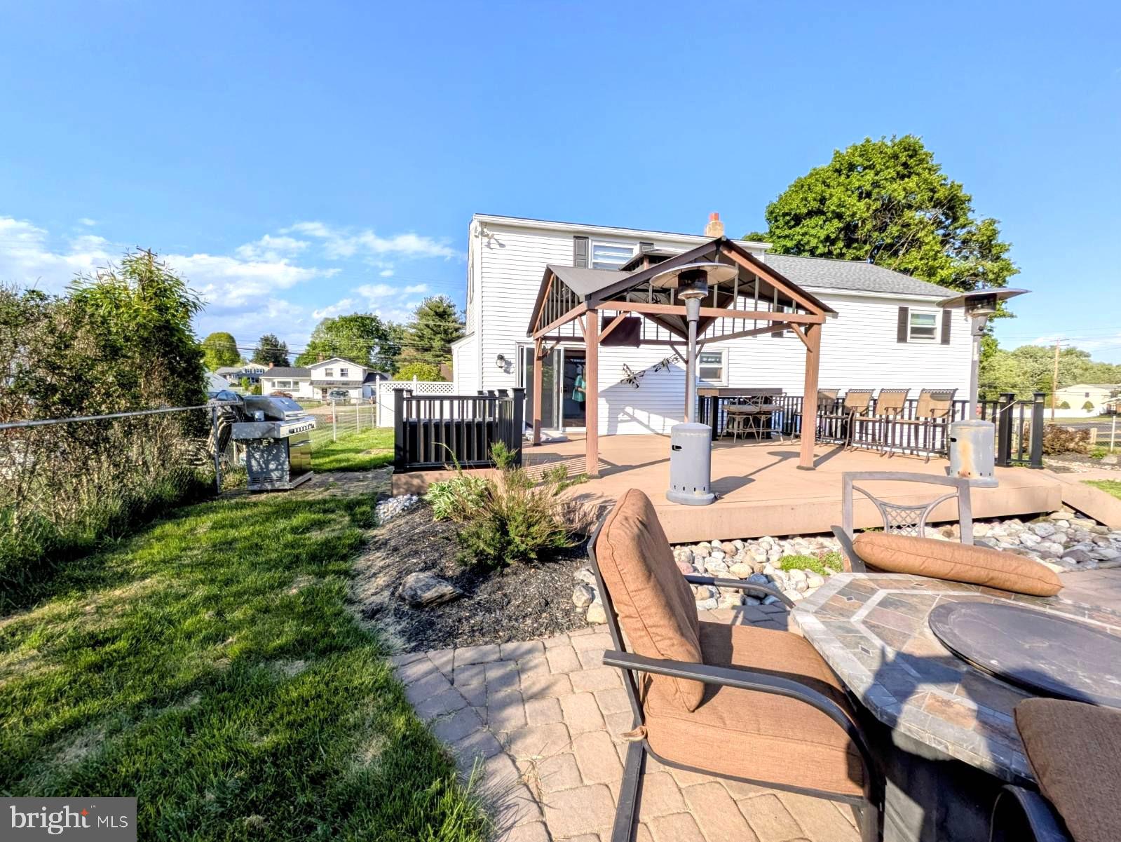 712 IVYLAND ROAD