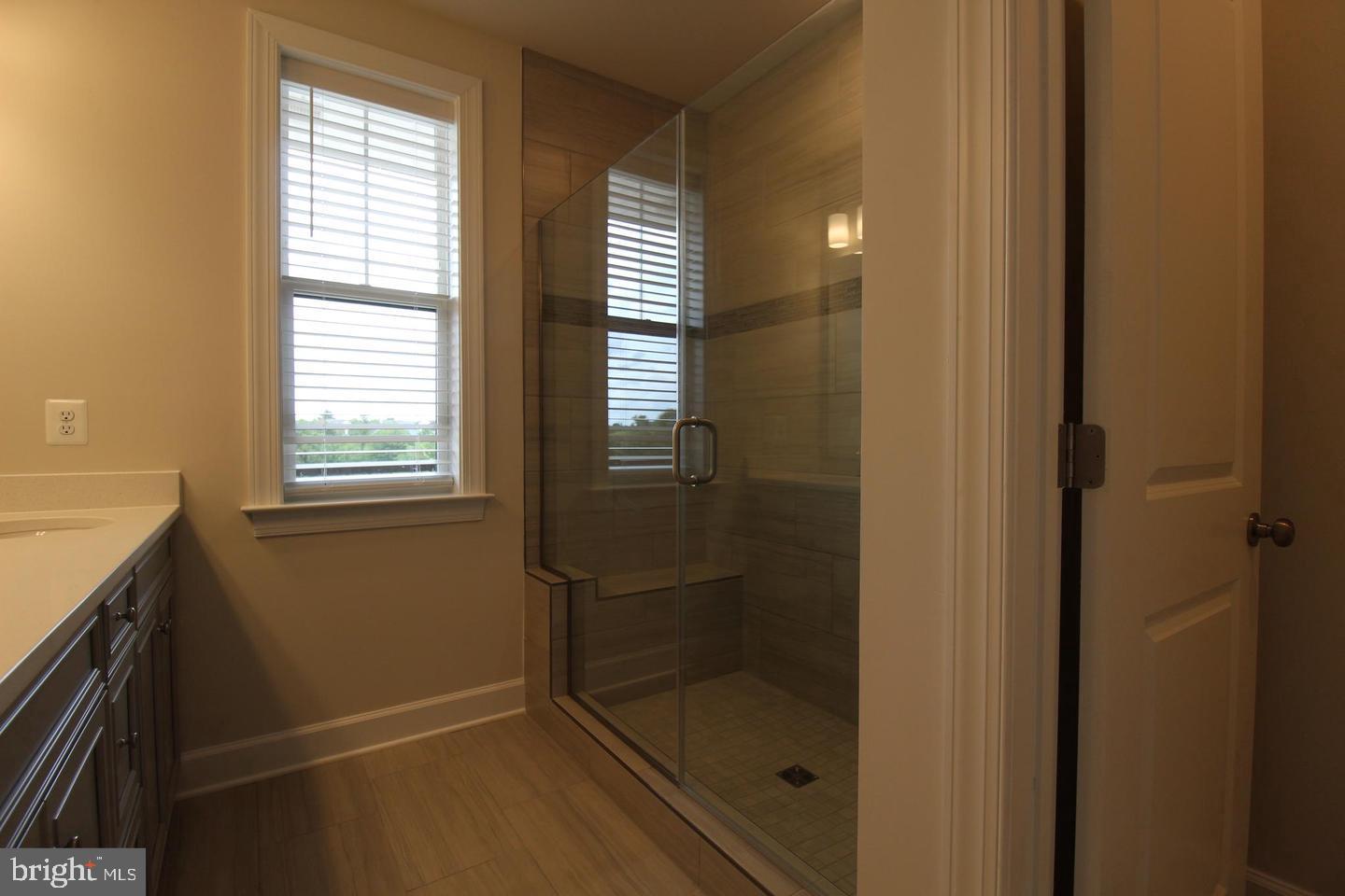 METRO WALK AT MOOREFIELD STATION - Residential Lease