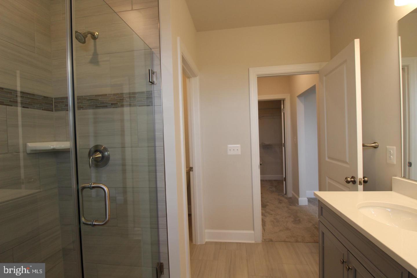 METRO WALK AT MOOREFIELD STATION - Residential Lease