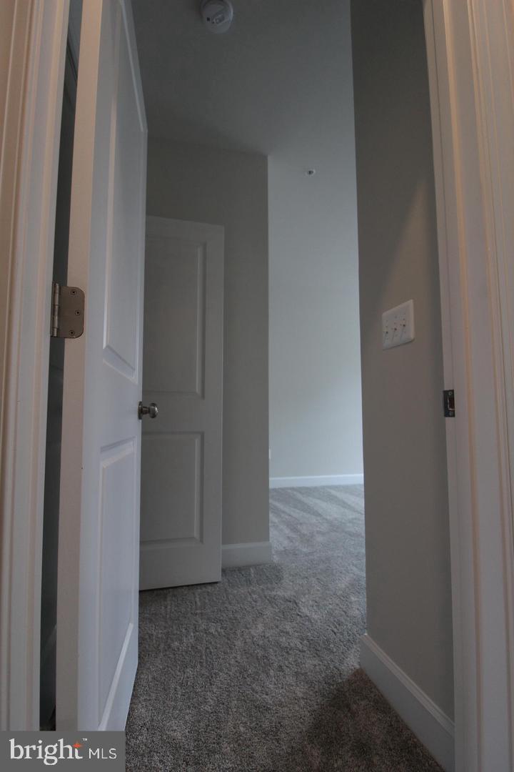 METRO WALK AT MOOREFIELD STATION - Residential Lease