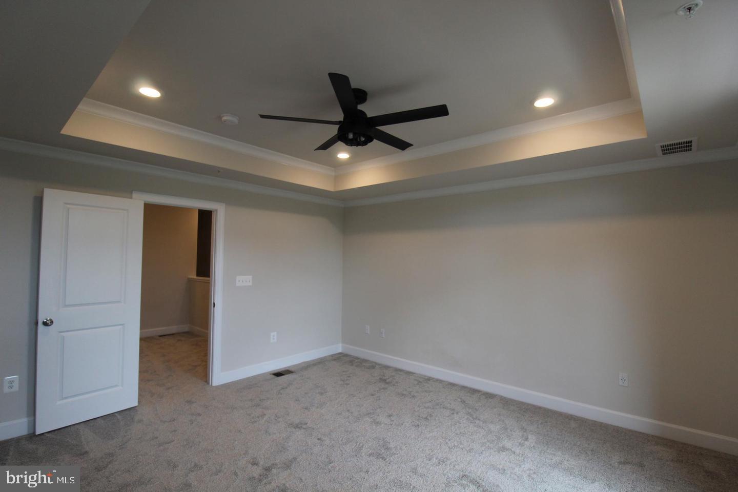 METRO WALK AT MOOREFIELD STATION - Residential Lease