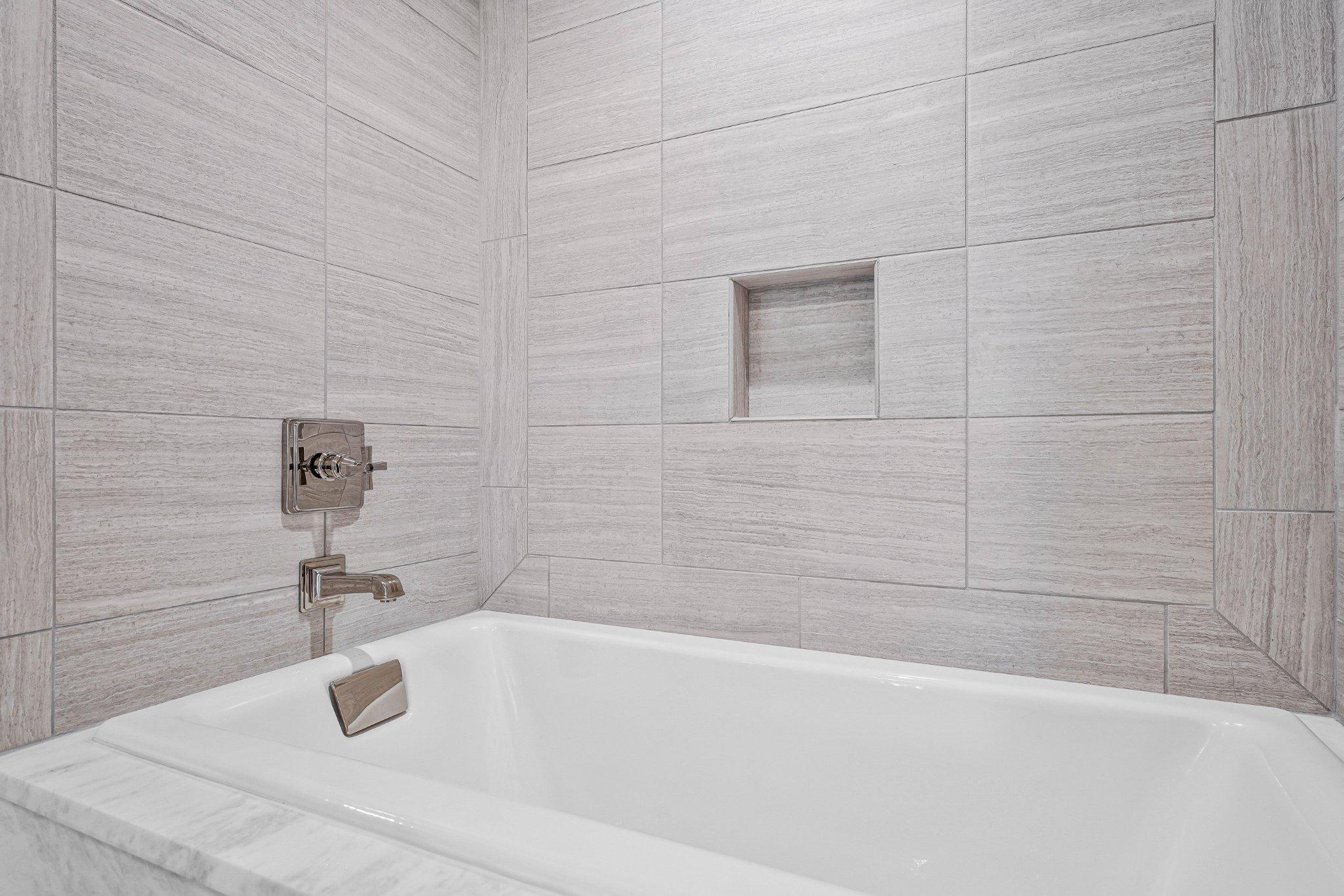 THE SIGNET - Residential