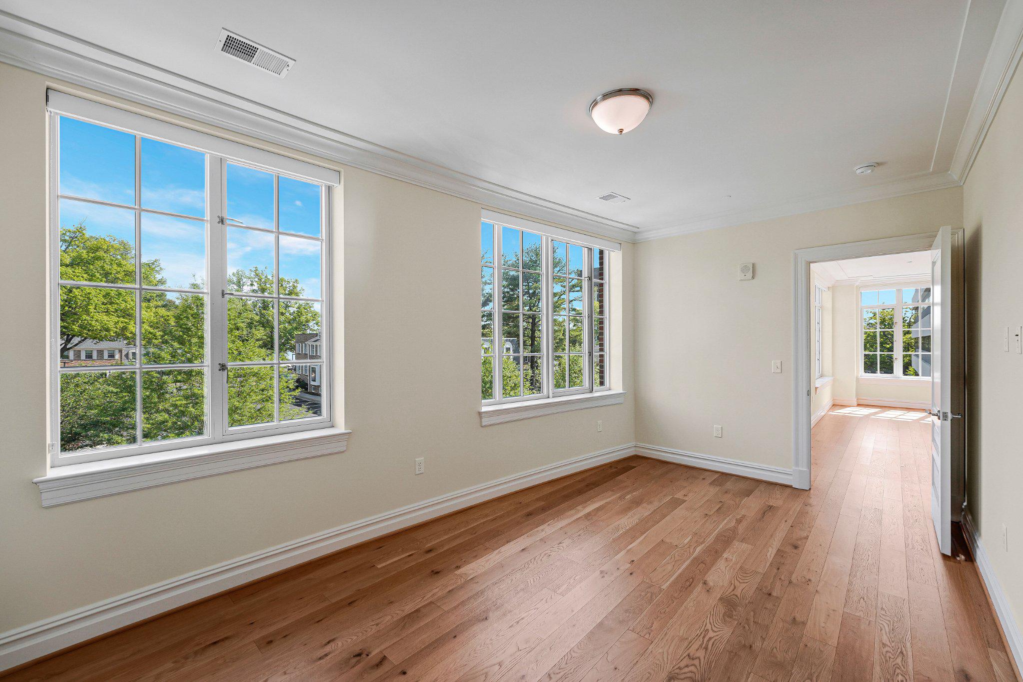 THE SIGNET - Residential