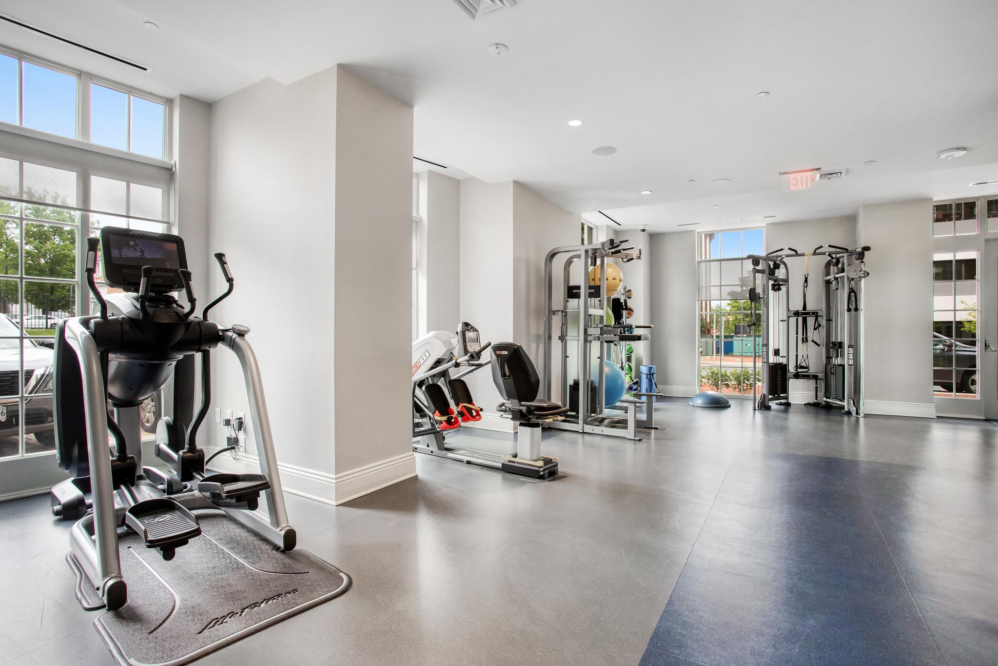 THE SIGNET - Residential