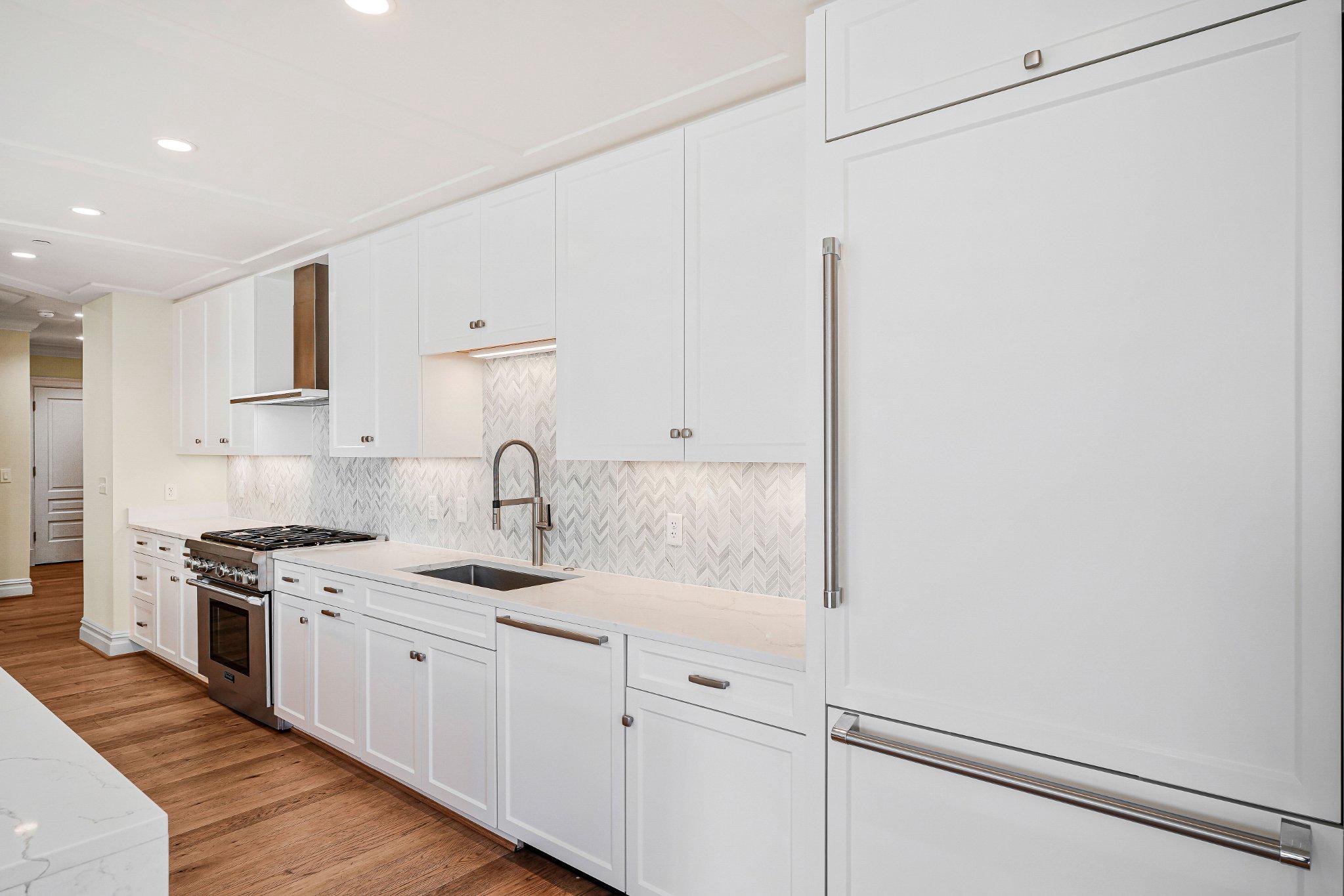 THE SIGNET - Residential