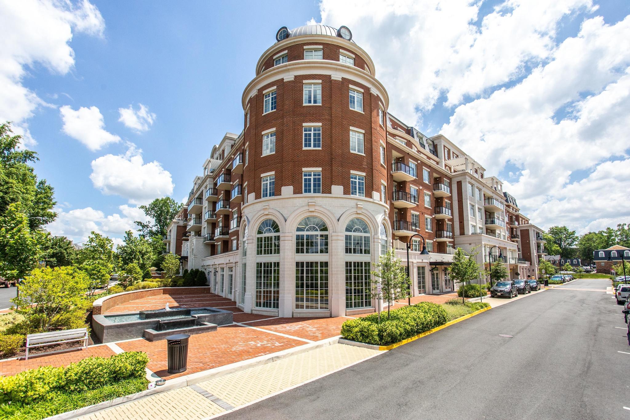 THE SIGNET - Residential