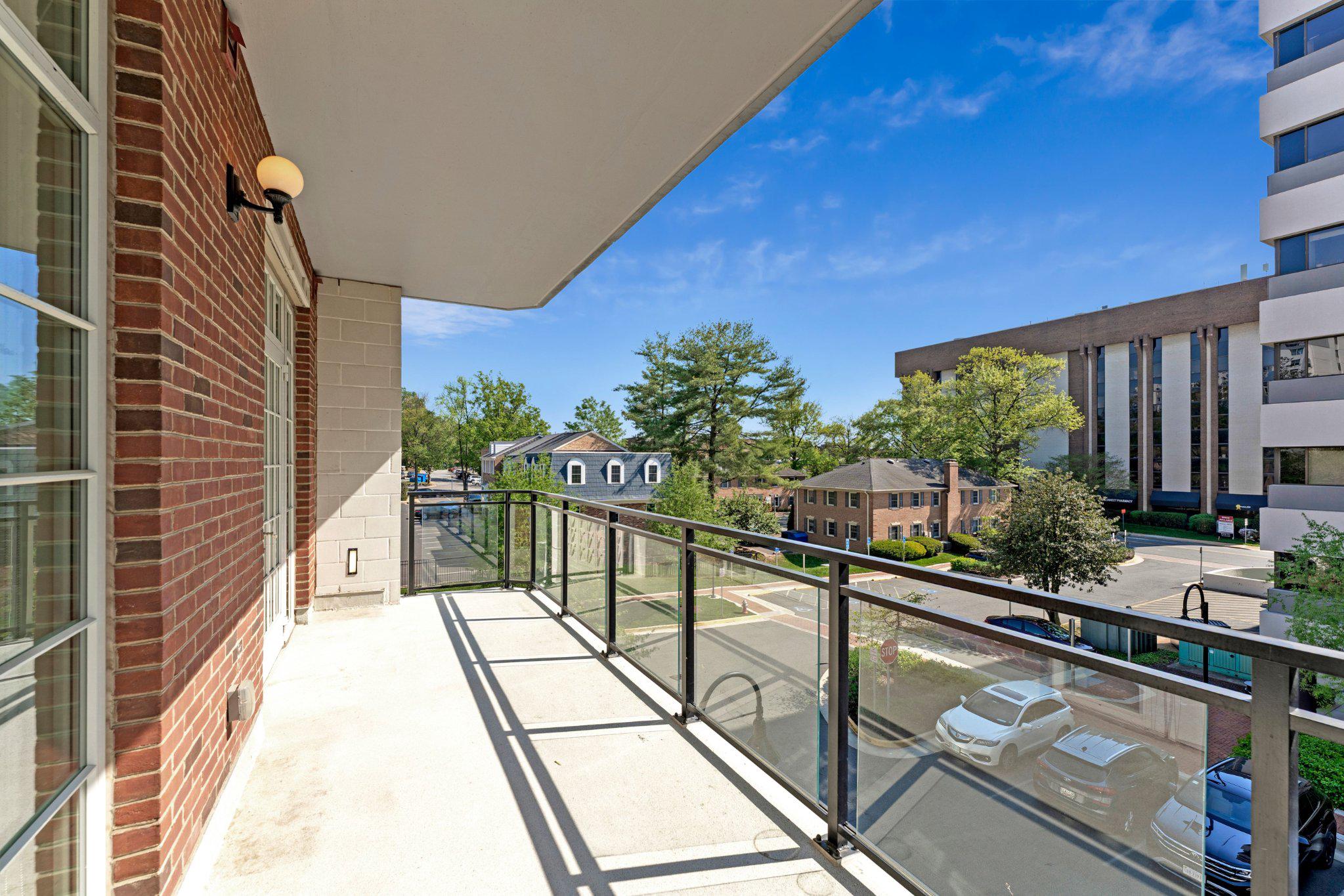 THE SIGNET - Residential