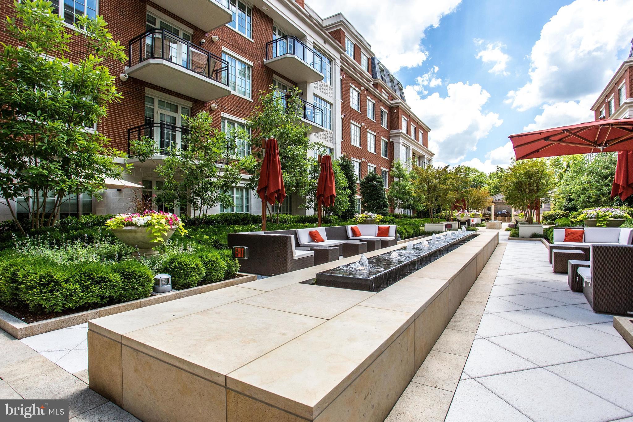 THE SIGNET - Residential