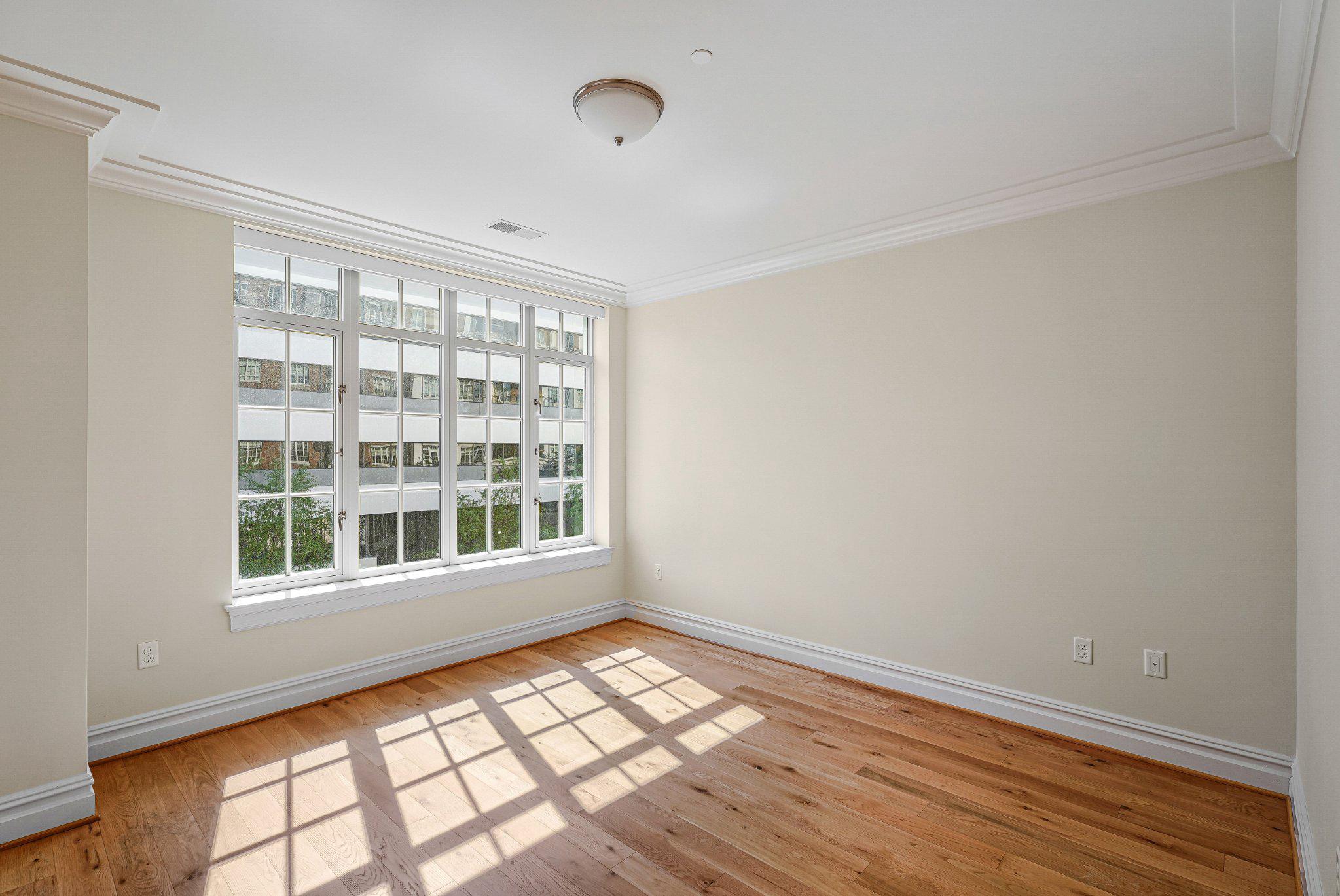 THE SIGNET - Residential