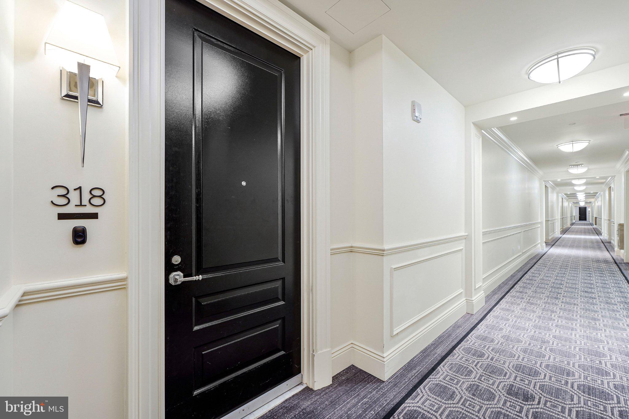 THE SIGNET - Residential