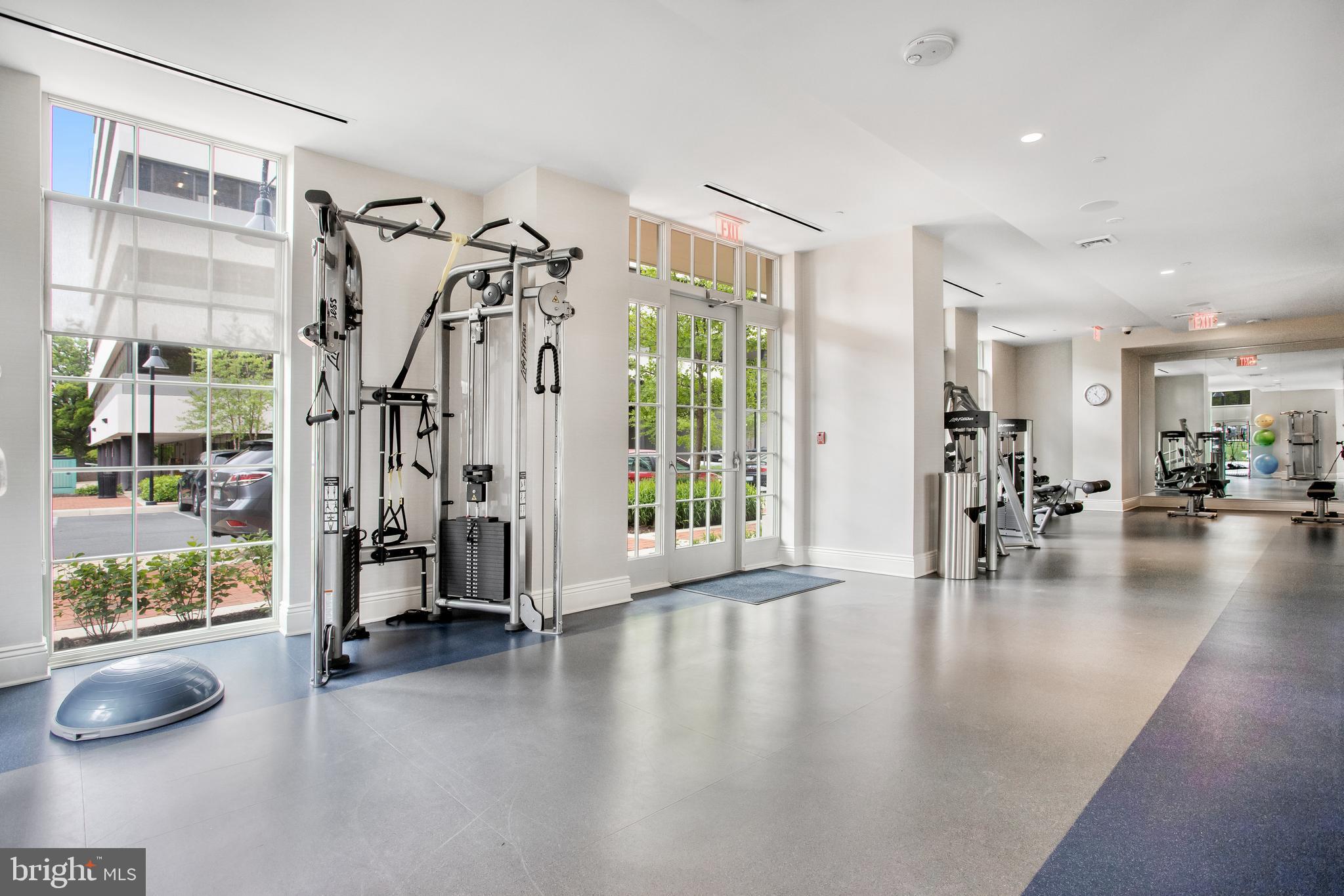 THE SIGNET - Residential