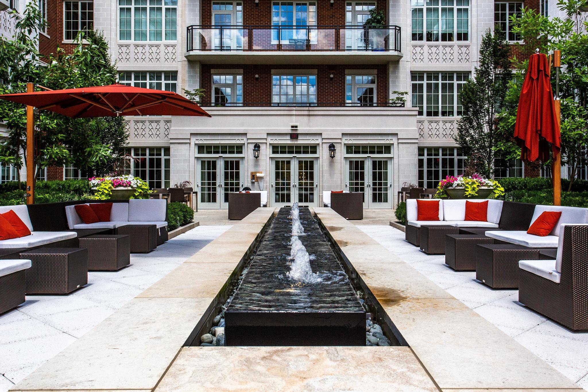 THE SIGNET - Residential