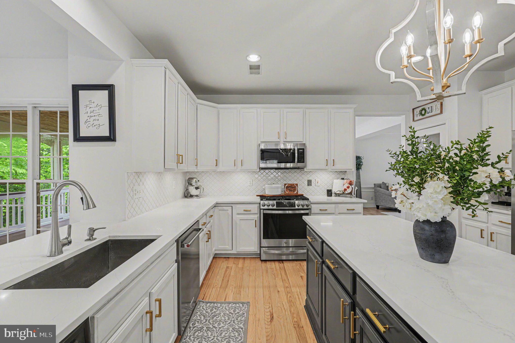 VISTA BROOKE - Residential