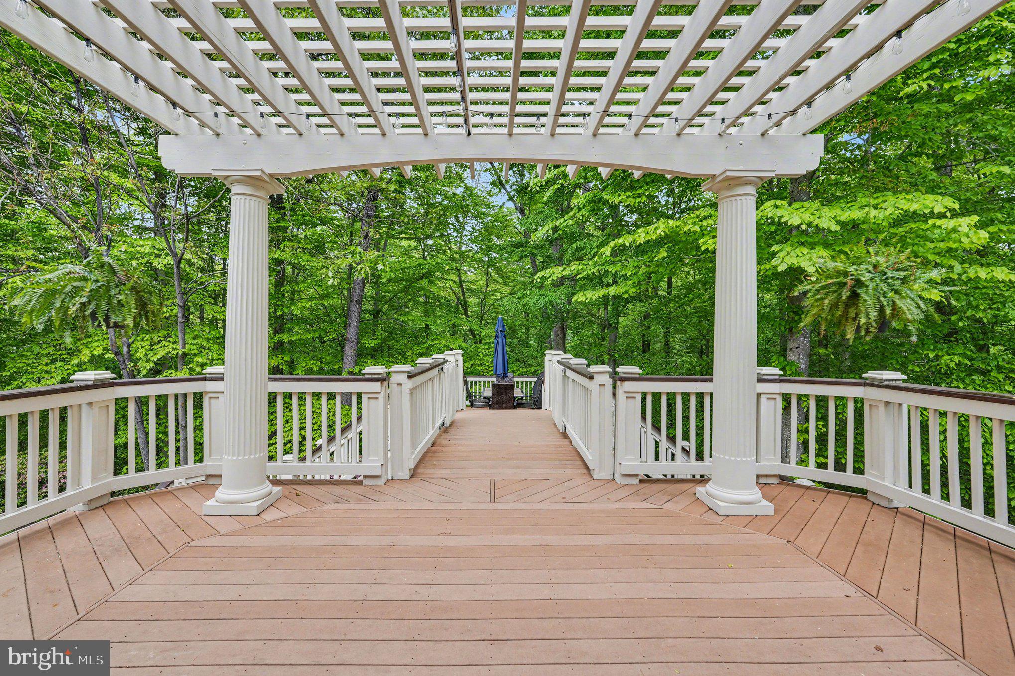 VISTA BROOKE - Residential