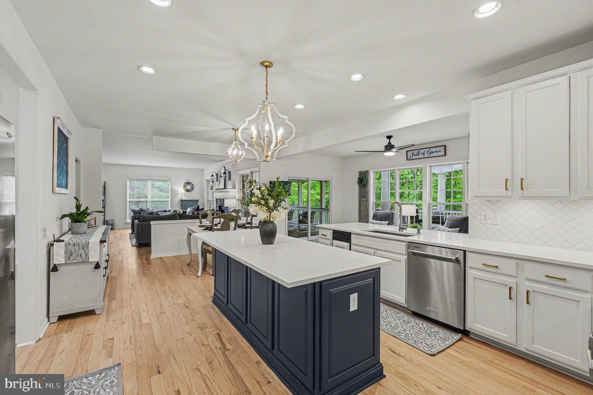 VISTA BROOKE - Residential