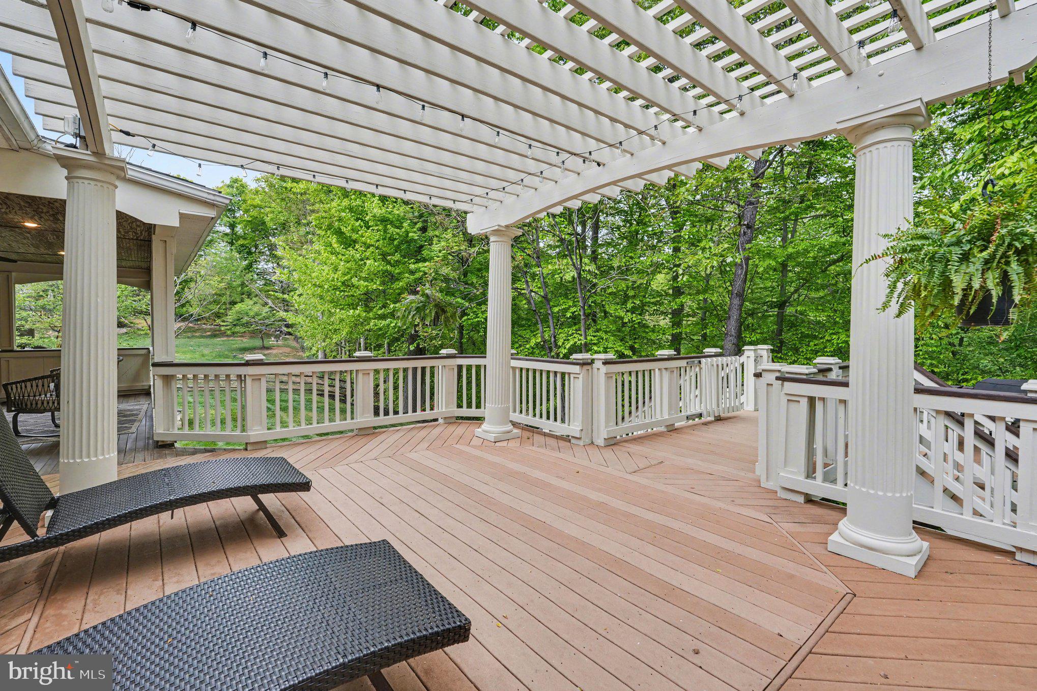 VISTA BROOKE - Residential