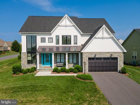 21 ELLA WASHINGTON COURT CHARLES TOWN WV 25414