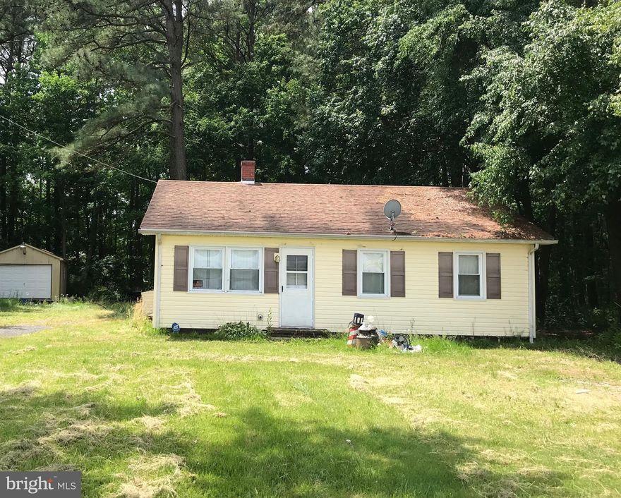 Ranch style single family on over 1 acre lot located in private setting down panhandle drive. 2 large storage sheds for plenty of extra storage. No HOA restrictions.