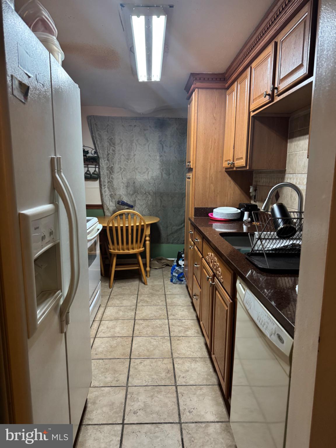 SHANNON SQUARE - Residential