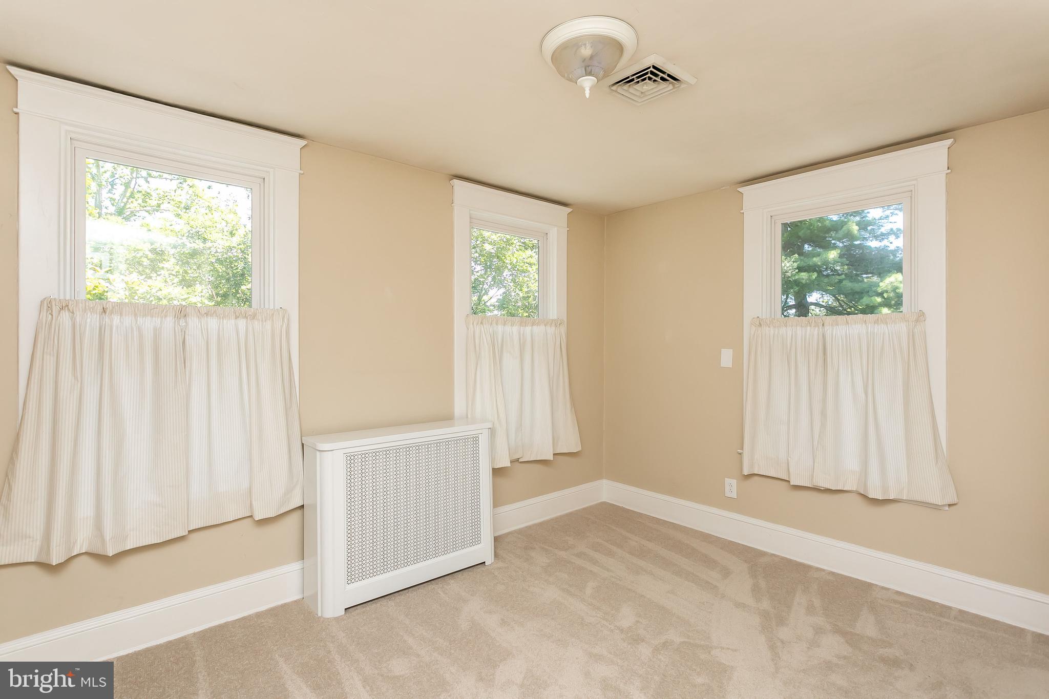 MERRIDALE LITTLE FARMS - Residential