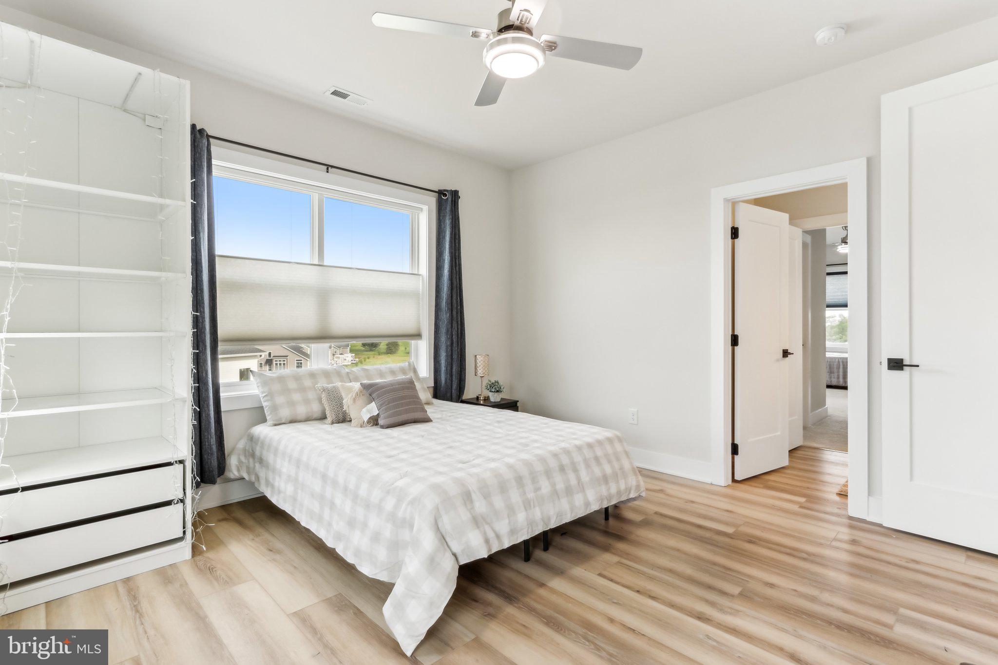 RESERVE AT CENTER SQUARE - Residential