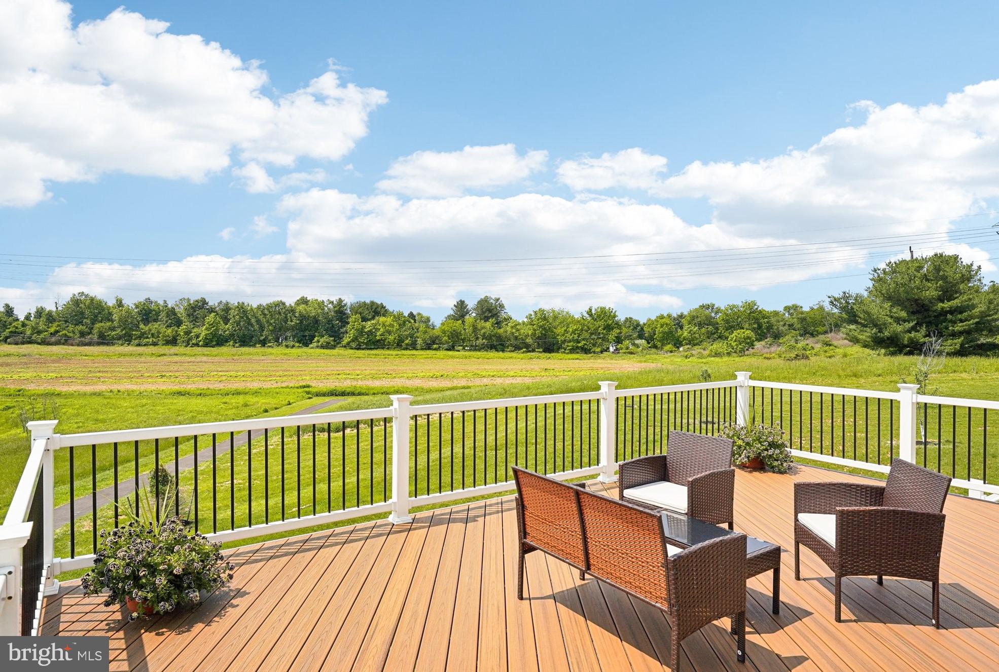 RESERVE AT CENTER SQUARE - Residential