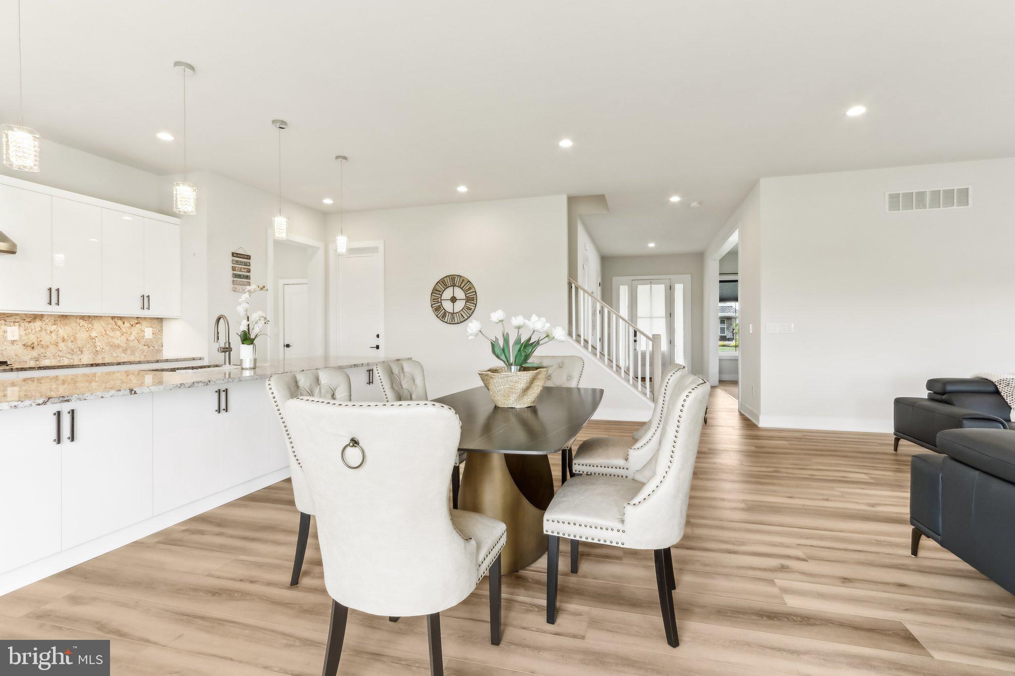 RESERVE AT CENTER SQUARE - Residential