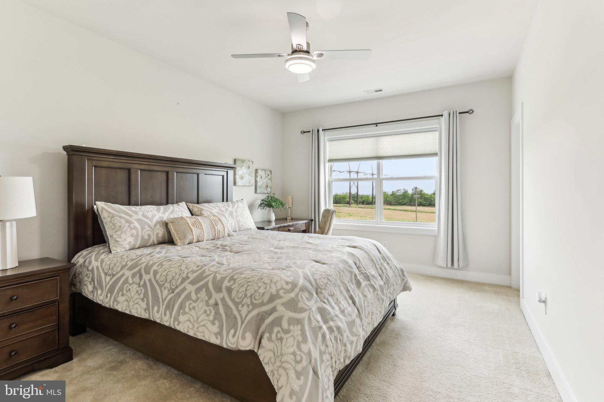 RESERVE AT CENTER SQUARE - Residential